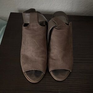 Brown Open-Toe Ankle heels